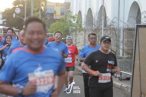 Race photo from Jabar Run 10K 2024