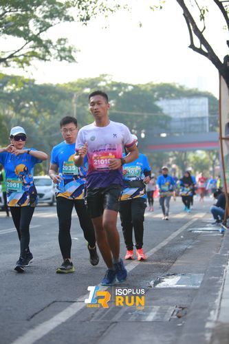 Race photo from Isoplus Run 2024 Surabaya