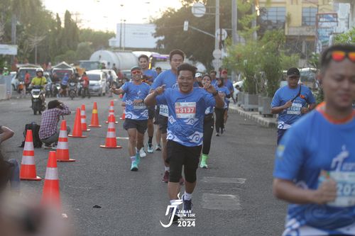 Race photo from Jabar Run 10K 2024