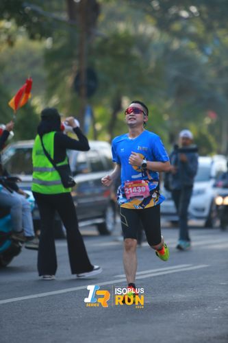 Race photo from Isoplus Run 2024 Surabaya