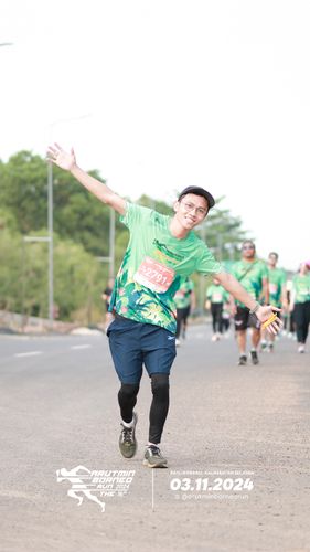 Race photo from Arutmin Borneo Run 2024