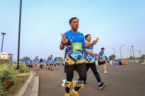 Race photo from ISOPlus Run 2024 Jakarta