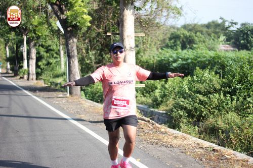 Race photo from Kediri Half Marathon 2024