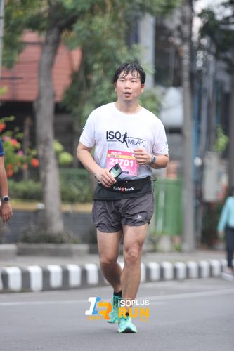 Race photo from Isoplus Run 2024 Surabaya