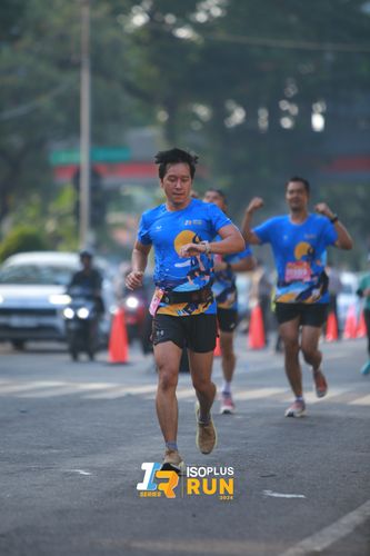 Race photo from Isoplus Run 2024 Surabaya