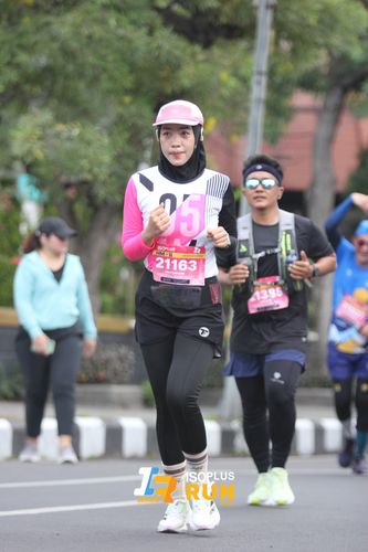 Race photo from Isoplus Run 2024 Surabaya