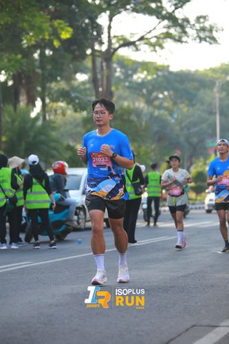 Race photo from Isoplus Run 2024 Surabaya
