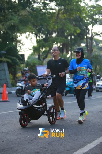 Race photo from Isoplus Run 2024 Surabaya