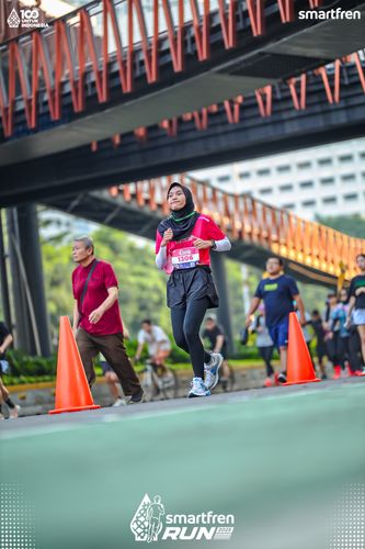 Race photo from Smartfren Run 2025 