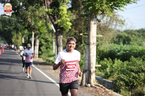 Race photo from Kediri Half Marathon 2024