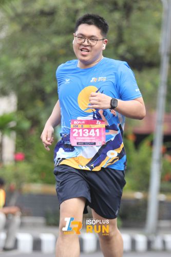 Race photo from Isoplus Run 2024 Surabaya