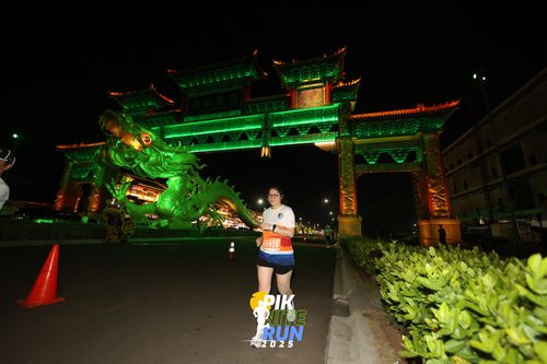 Race photo from PIK NITE RUN 2025