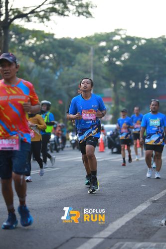 Race photo from Isoplus Run 2024 Surabaya
