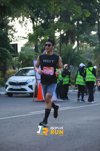 Race photo from Isoplus Run 2024 Surabaya