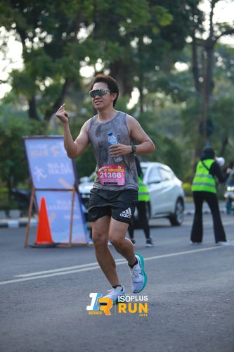 Race photo from Isoplus Run 2024 Surabaya