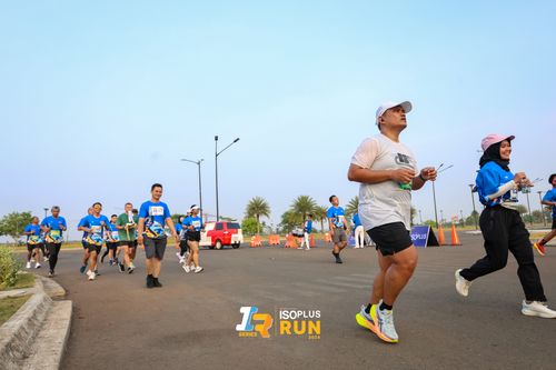 Race photo from ISOPlus Run 2024 Jakarta