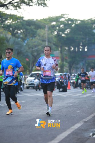Race photo from Isoplus Run 2024 Surabaya