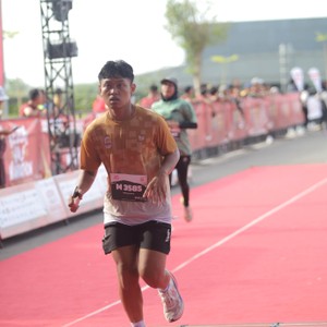 Race photo from KEDIRI HALF MARATHON 2026