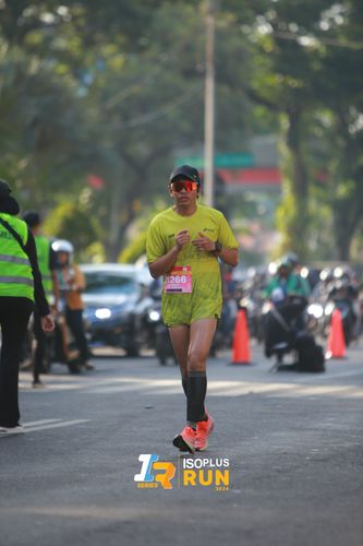 Race photo from Isoplus Run 2024 Surabaya