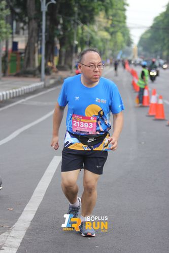 Race photo from Isoplus Run 2024 Surabaya