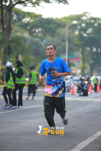 Race photo from Isoplus Run 2024 Surabaya