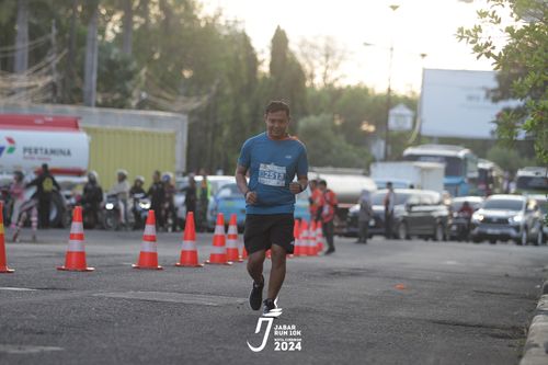 Race photo from Jabar Run 10K 2024
