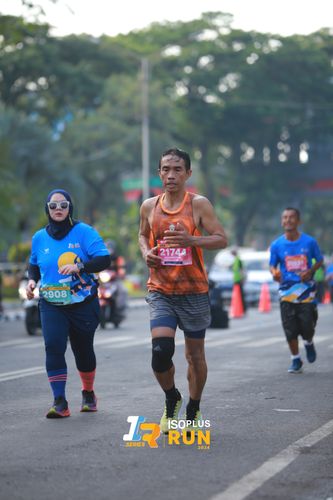 Race photo from Isoplus Run 2024 Surabaya