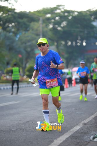 Race photo from Isoplus Run 2024 Surabaya