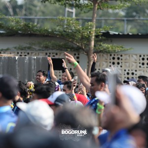 Race photo from BOGORUN 2026