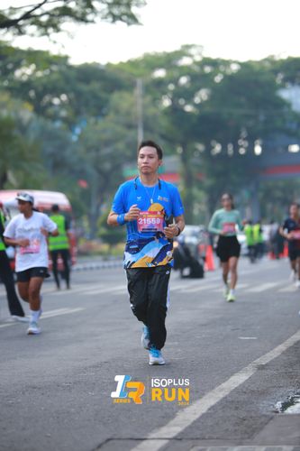 Race photo from Isoplus Run 2024 Surabaya