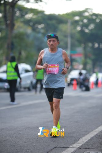 Race photo from Isoplus Run 2024 Surabaya