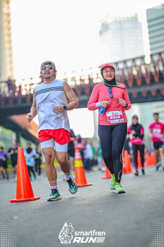 Race photo from Smartfren Run 2025 