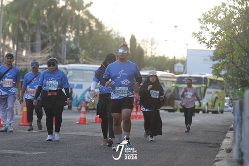 Race photo from Jabar Run 10K 2024