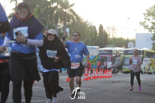 Race photo from Jabar Run 10K 2024