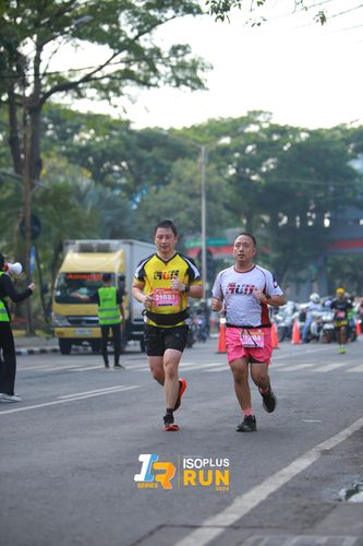 Race photo from Isoplus Run 2024 Surabaya