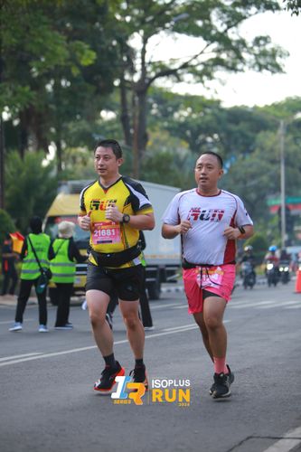 Race photo from Isoplus Run 2024 Surabaya