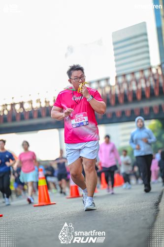 Race photo from Smartfren Run 2025 