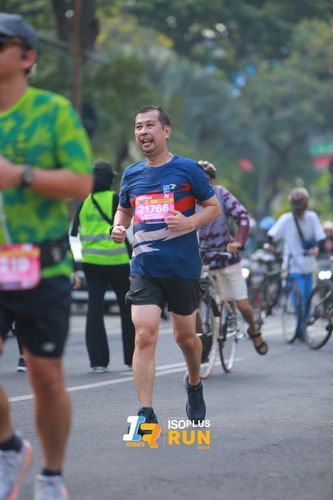 Race photo from Isoplus Run 2024 Surabaya