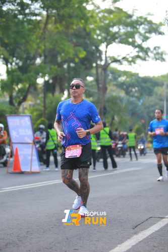 Race photo from Isoplus Run 2024 Surabaya