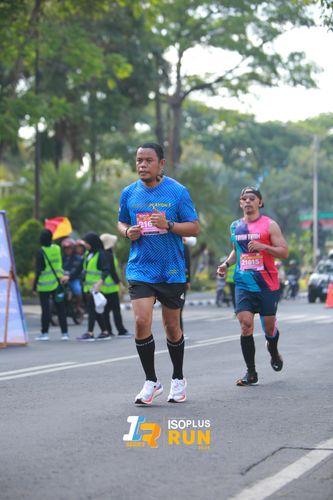 Race photo from Isoplus Run 2024 Surabaya