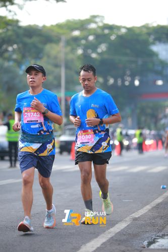 Race photo from Isoplus Run 2024 Surabaya