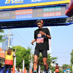 Race photo from SURABAYA ISOPLUS MARATHON 2026