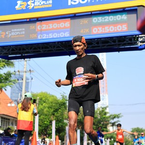 Race photo from SURABAYA ISOPLUS MARATHON 2026