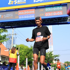 Race photo from SURABAYA ISOPLUS MARATHON 2026
