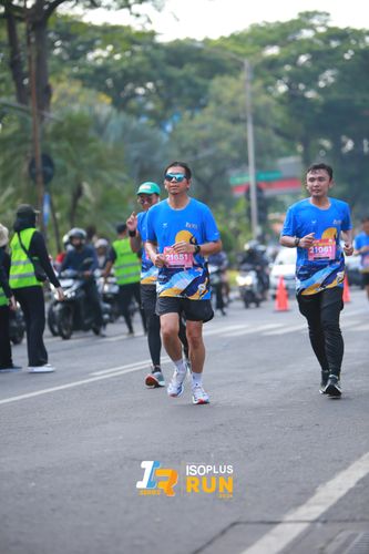 Race photo from Isoplus Run 2024 Surabaya
