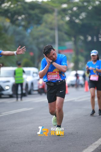 Race photo from Isoplus Run 2024 Surabaya