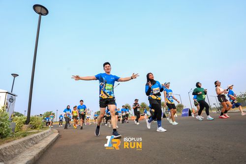 Race photo from ISOPlus Run 2024 Jakarta