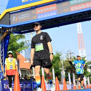 Race photo from SURABAYA ISOPLUS MARATHON 2026