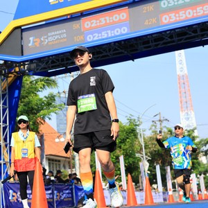 Race photo from SURABAYA ISOPLUS MARATHON 2026
