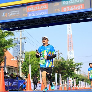 Race photo from SURABAYA ISOPLUS MARATHON 2026